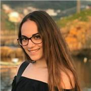 Estudiante universitaria da clases particulares de matematicas y economía